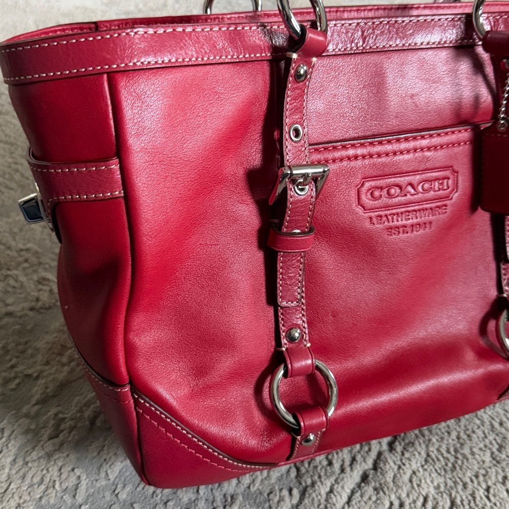 Coach Red Leather Tote 2010 East/West Gallery Medium 12343 Shoulder Bag SV EuC - Picture 3 of 13